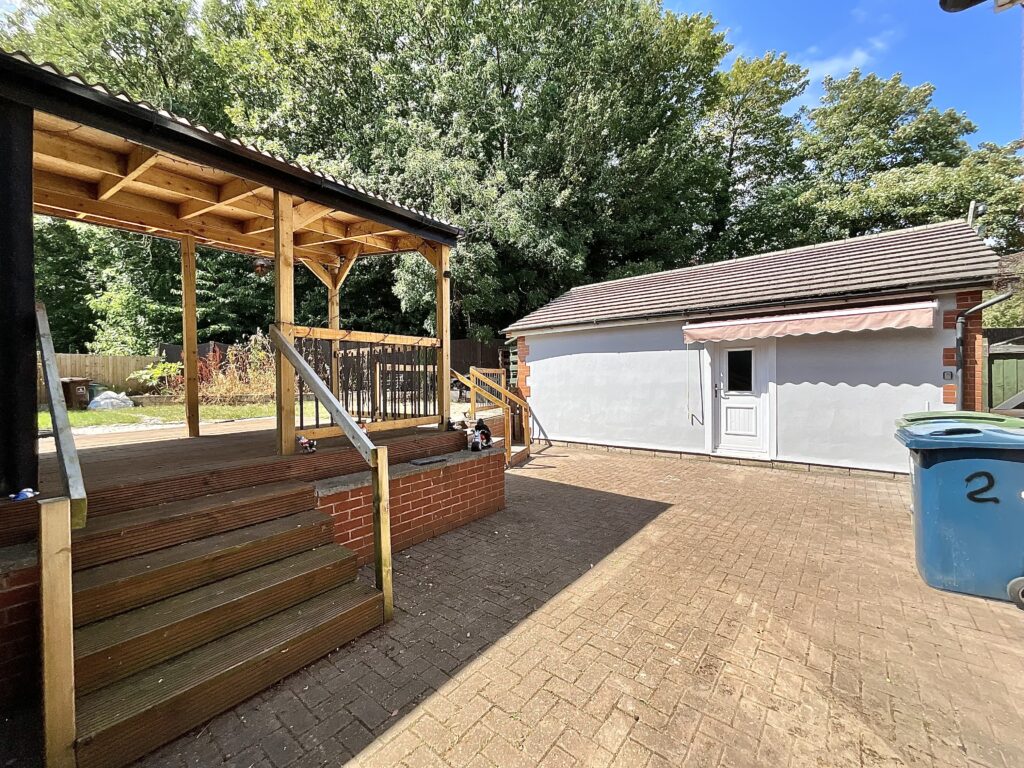 Uttoxeter Road, Blythe Bridge, ST11
