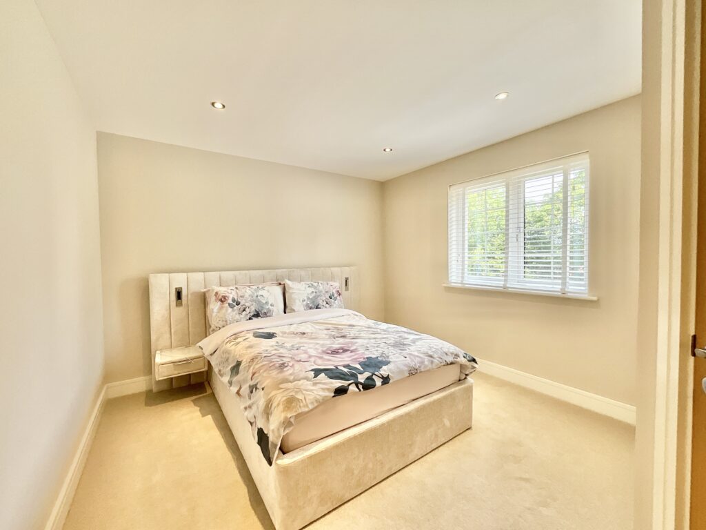 Trentham, Stoke-On-Trent, ST4