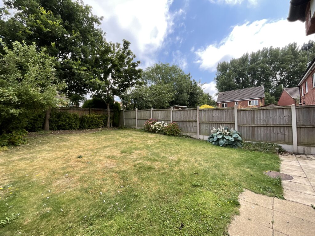 Candler Drive, Stone, ST15