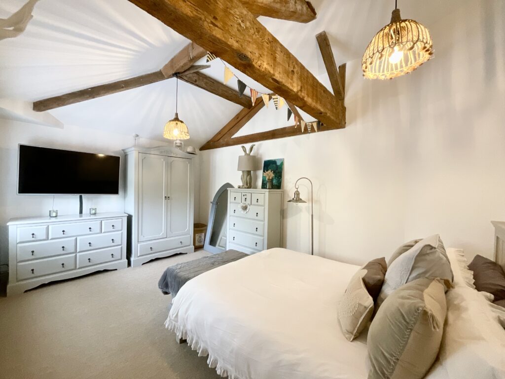 Tixall Court, Tixall, ST18
