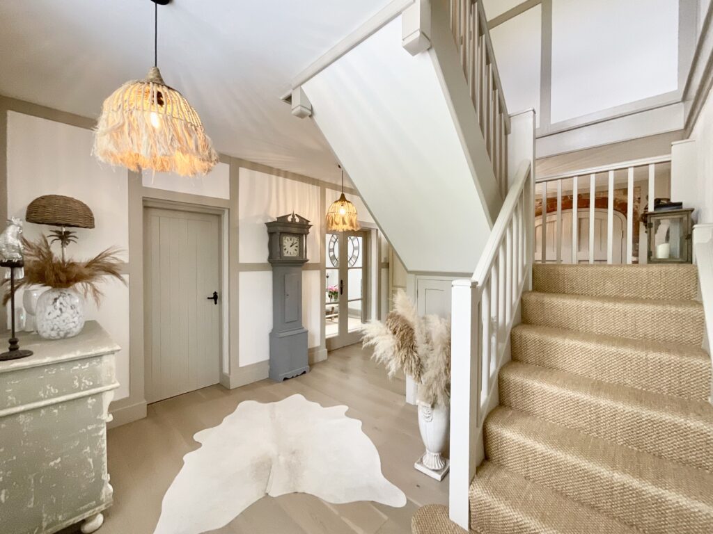 Tixall Court, Tixall, ST18