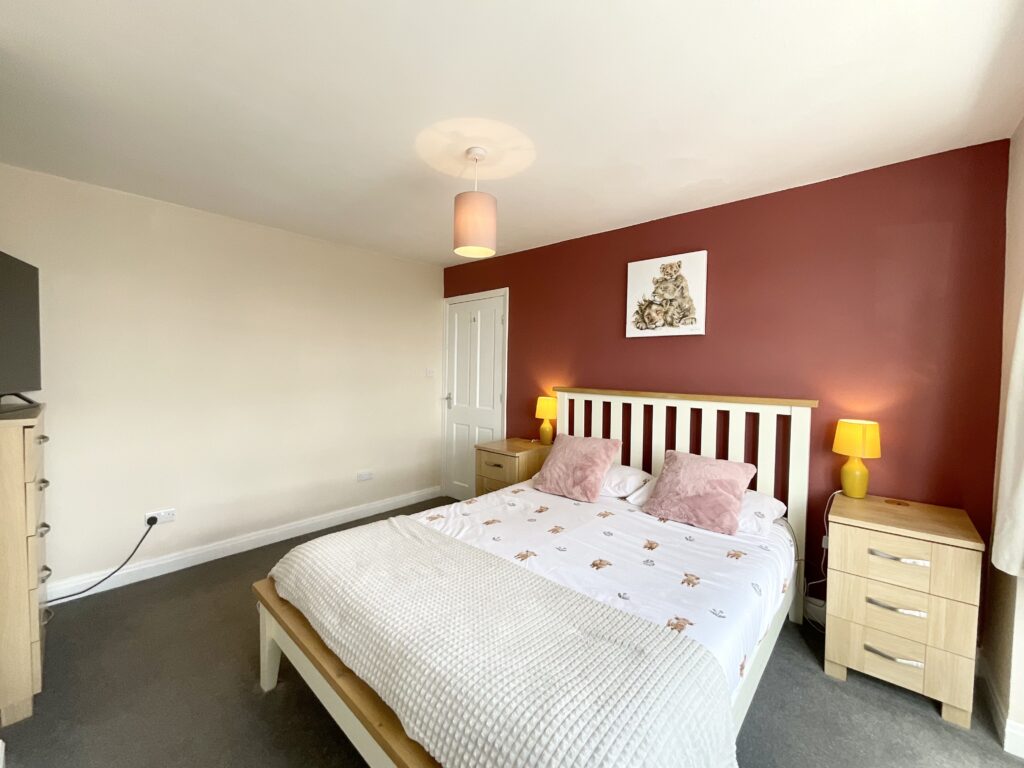 Hunters Way, Stoke-On-Trent, ST4