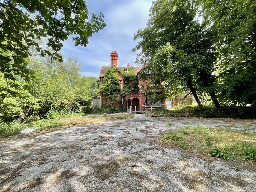 Station Road, Barlaston, ST12