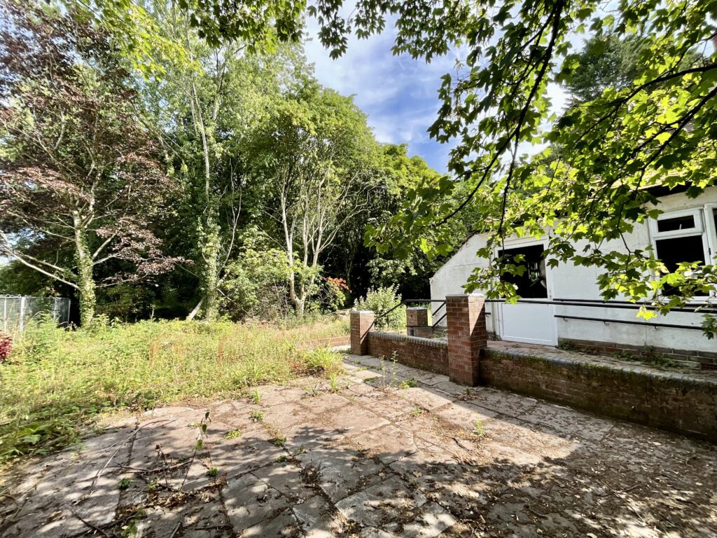 Station Road, Barlaston, ST12
