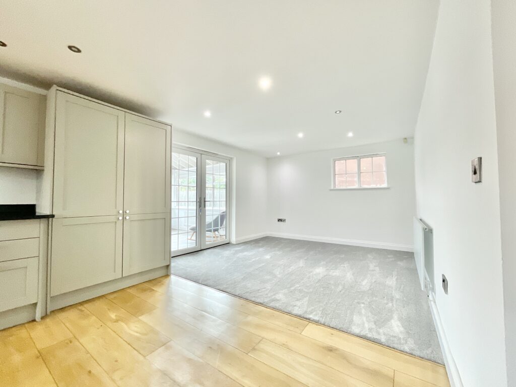 Moss Lane, Madeley, CW3