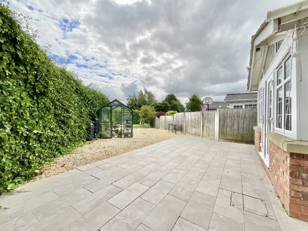 Moss Lane, Madeley, CW3