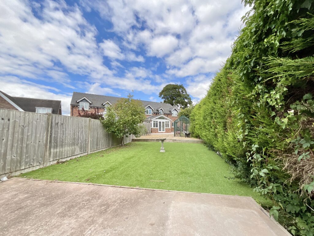 Moss Lane, Madeley, CW3
