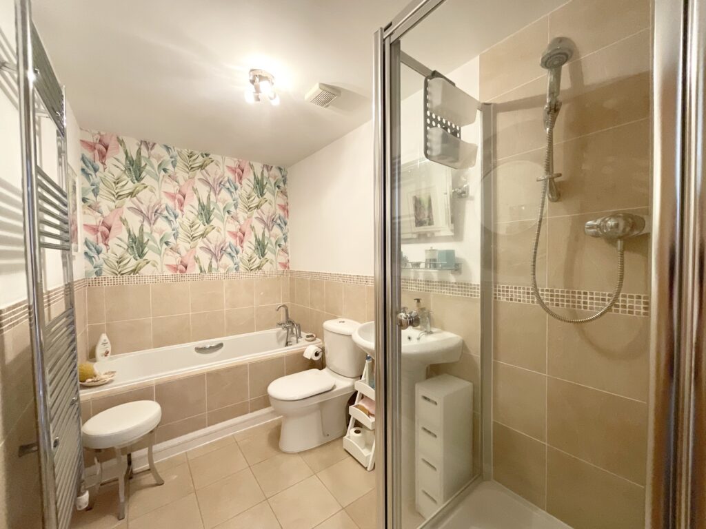 Tittensor Road, Tittensor, ST12