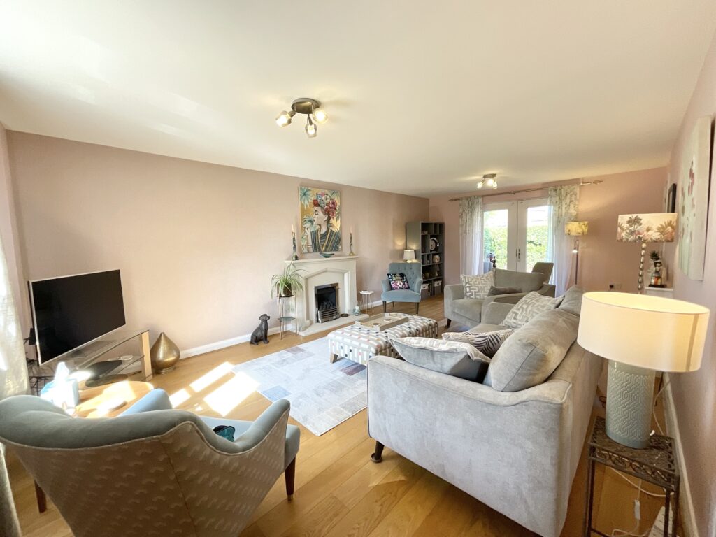 Tittensor Road, Tittensor, ST12