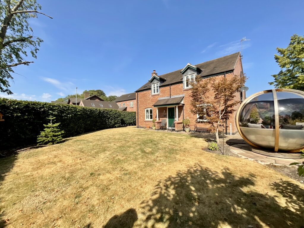 Tittensor Road, Tittensor, ST12