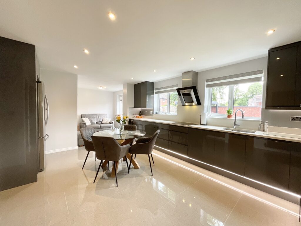 Bluebell Close, Tittensor, ST12