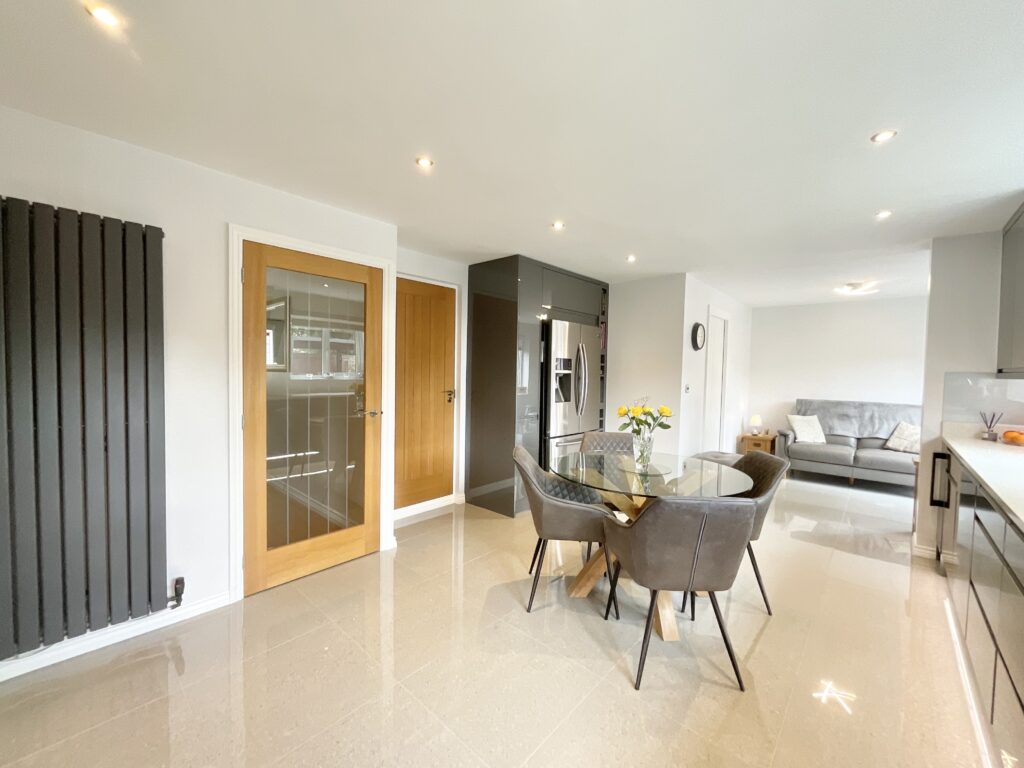 Bluebell Close, Tittensor, ST12