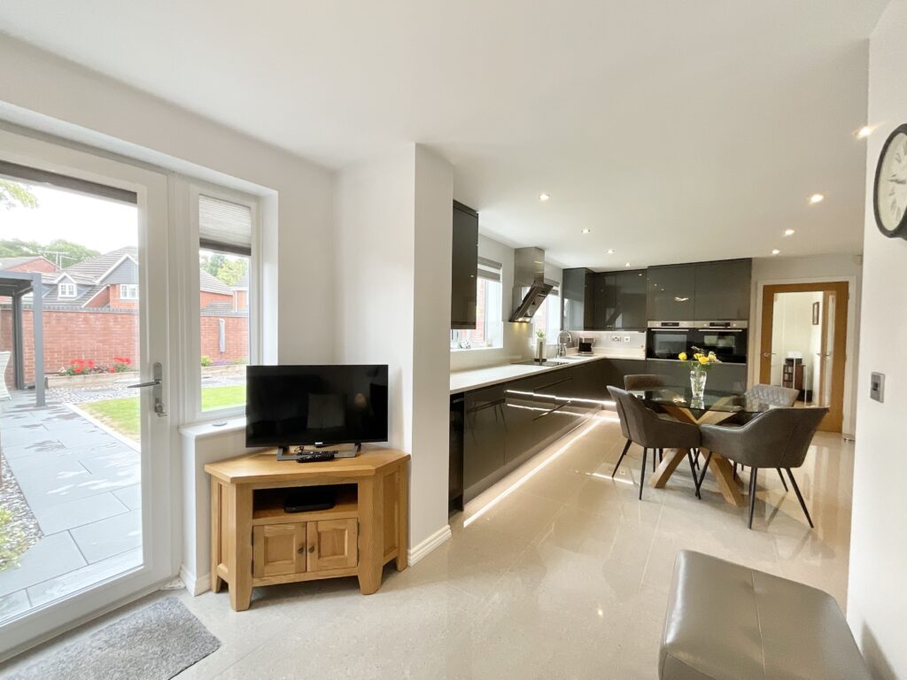 Bluebell Close, Tittensor, ST12