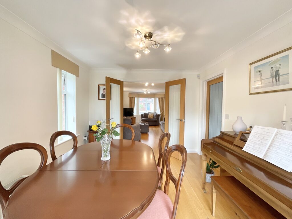 Bluebell Close, Tittensor, ST12