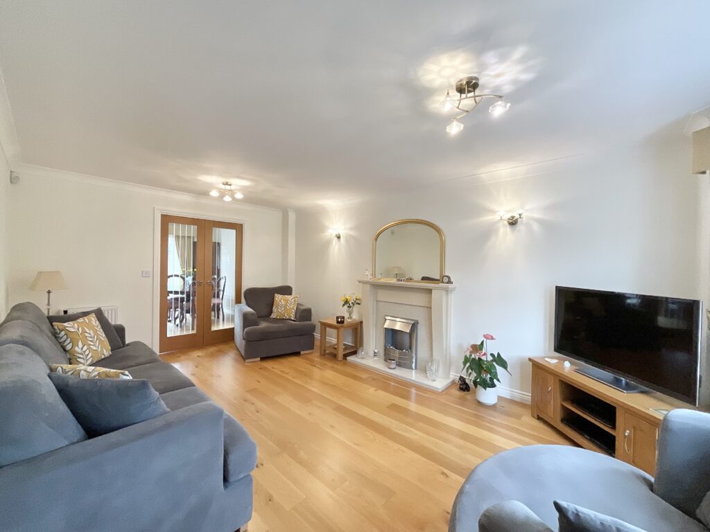Bluebell Close, Tittensor, ST12
