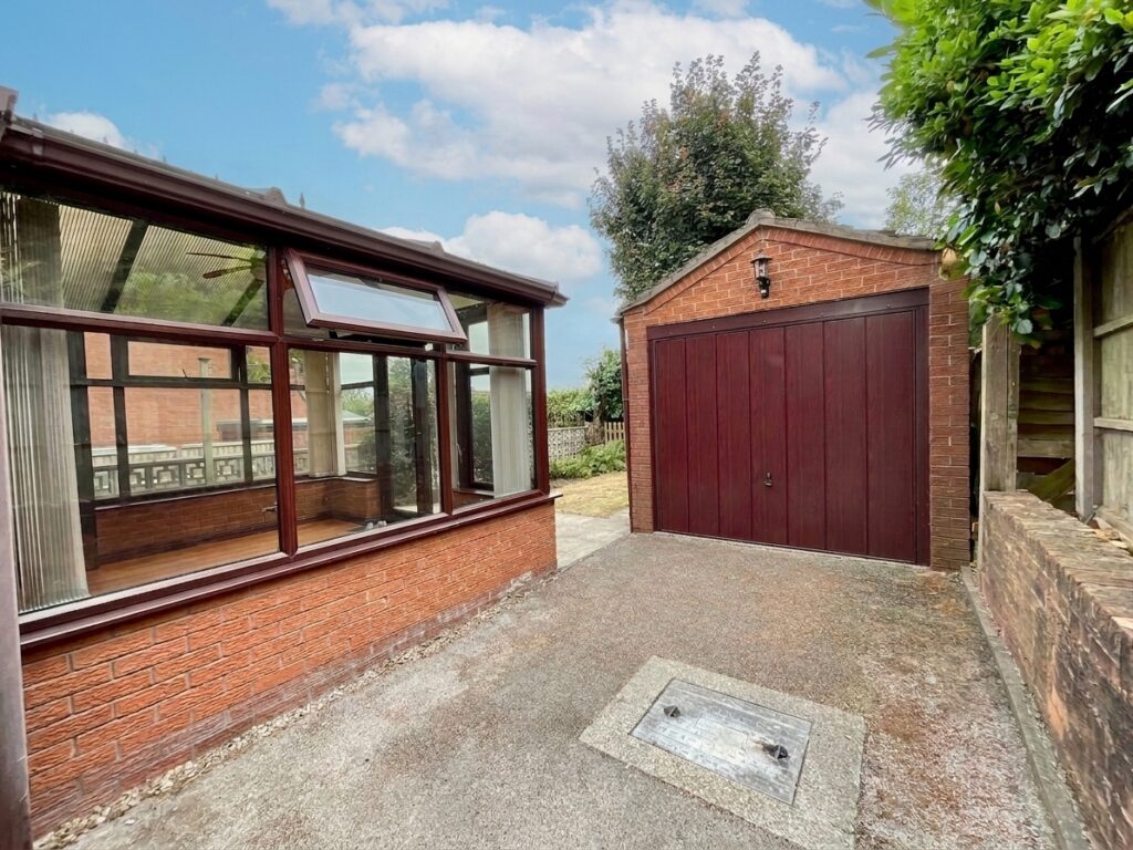 Highview Road, Fulford, ST11