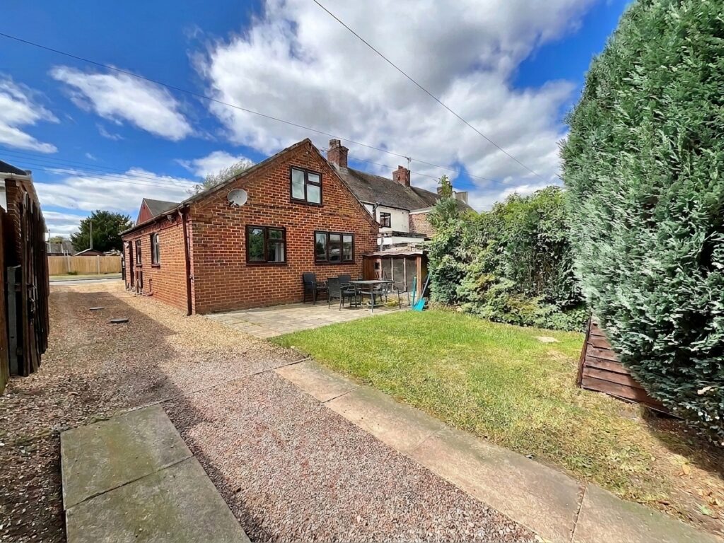Mill Road, Cheadle, ST10