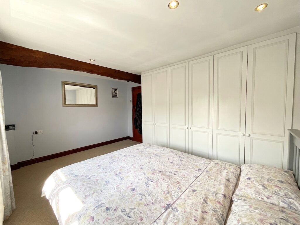 Sandon Road, Hilderstone, ST15