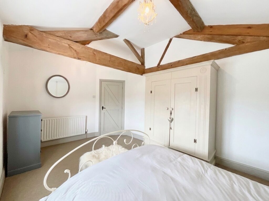 Tixall Court, Tixall, ST18