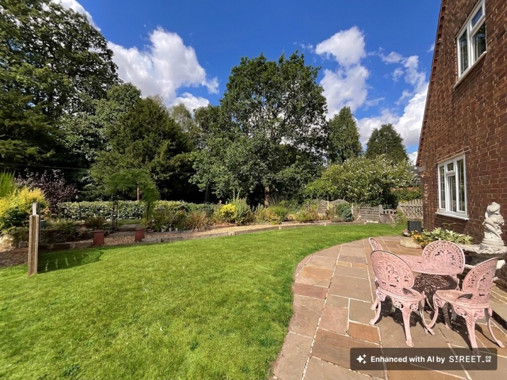 Main Road, Great Haywood, ST18