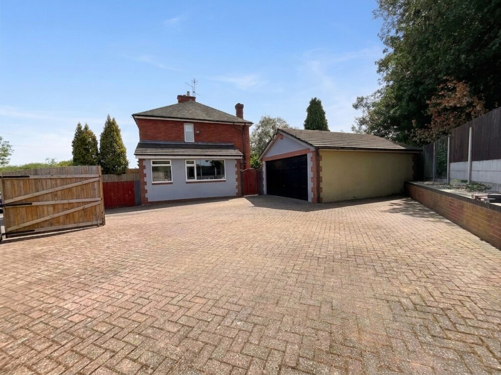 Uttoxeter Road, Blythe Bridge, ST11
