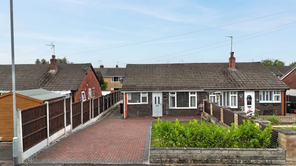 Derwent Drive, Cheadle, ST10