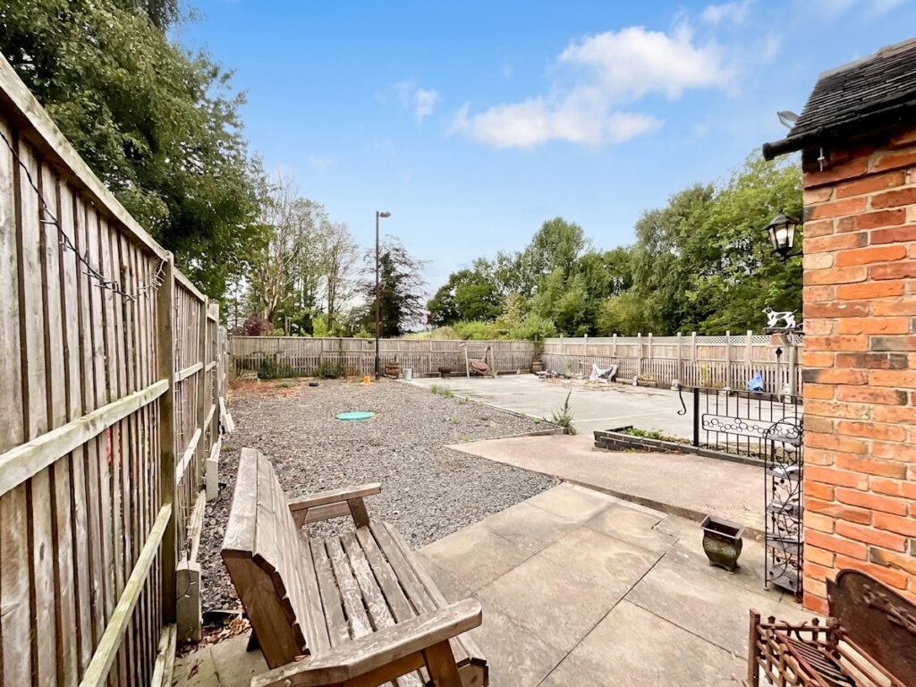 Amerton, Stafford, ST18