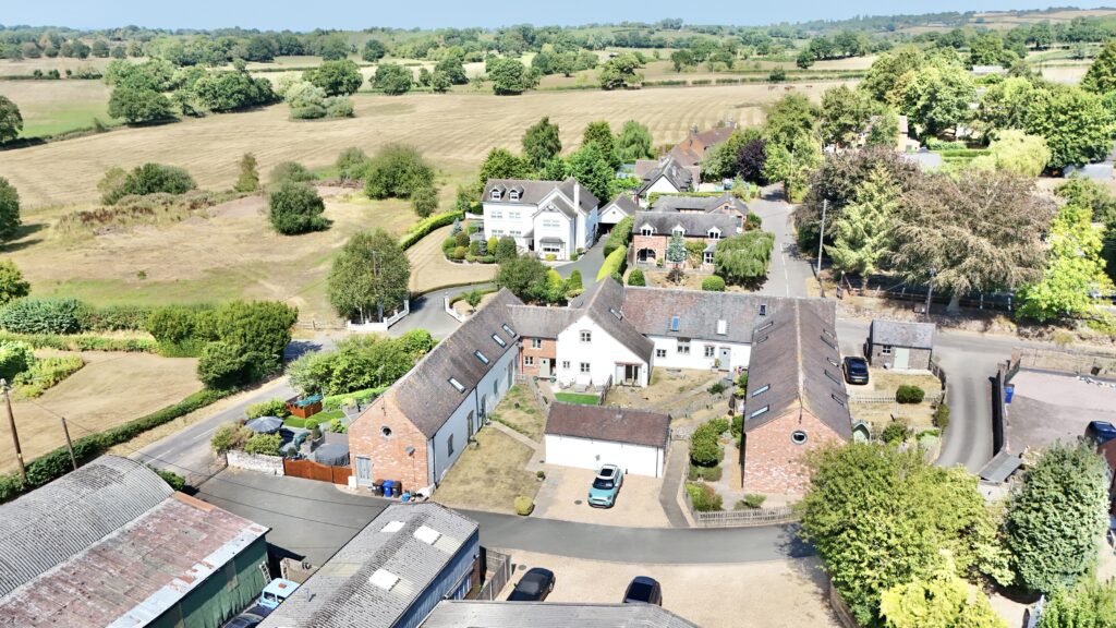 Aston, Aston Manor Barns, TF9