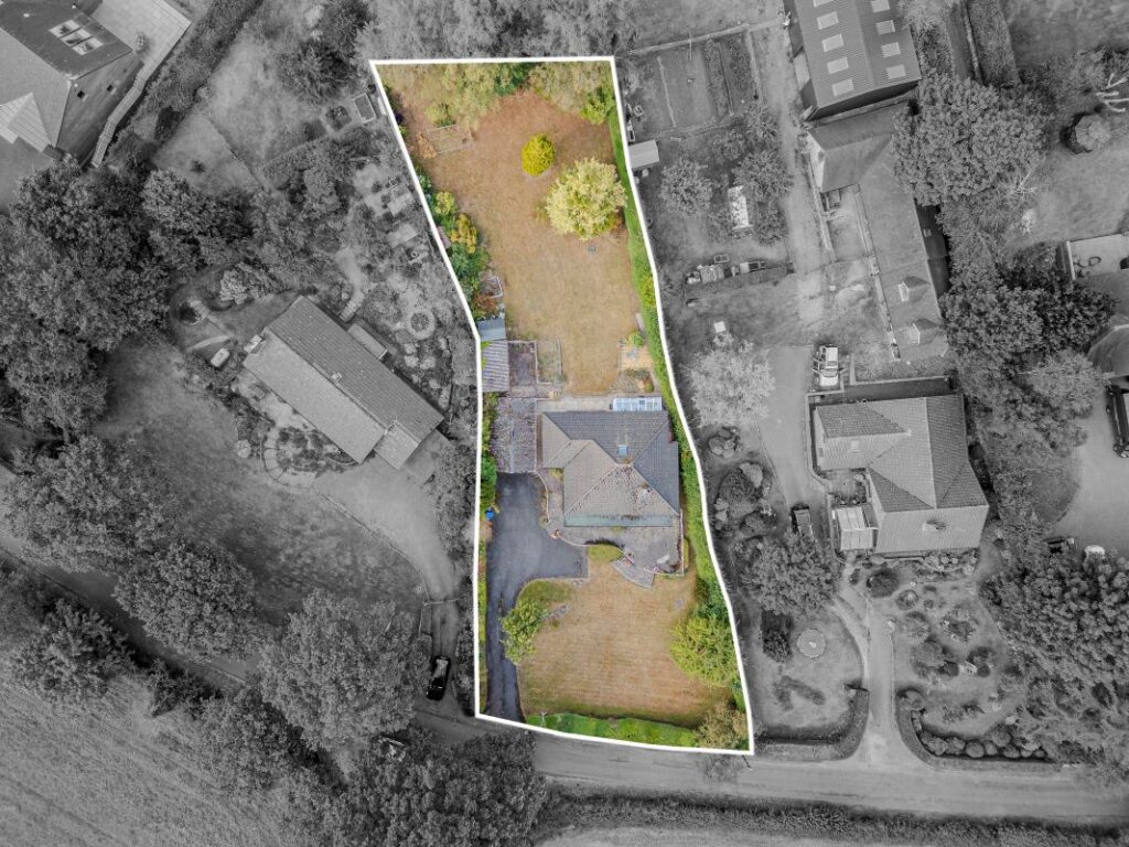 Winnothdale, Tean, ST10