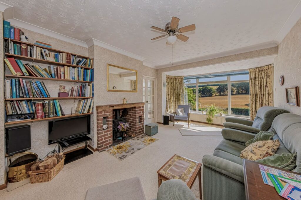 Winnothdale, Tean, ST10