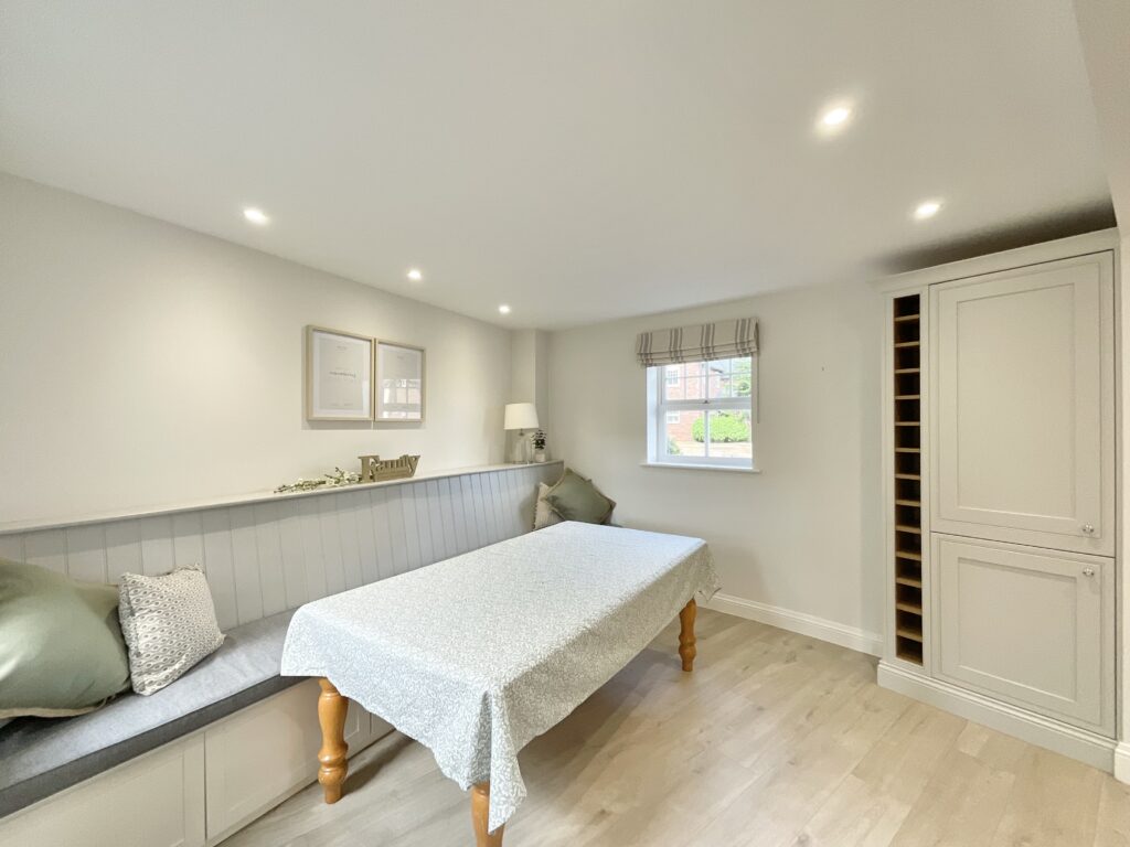 Ashbourne Drive, Weston, CW2