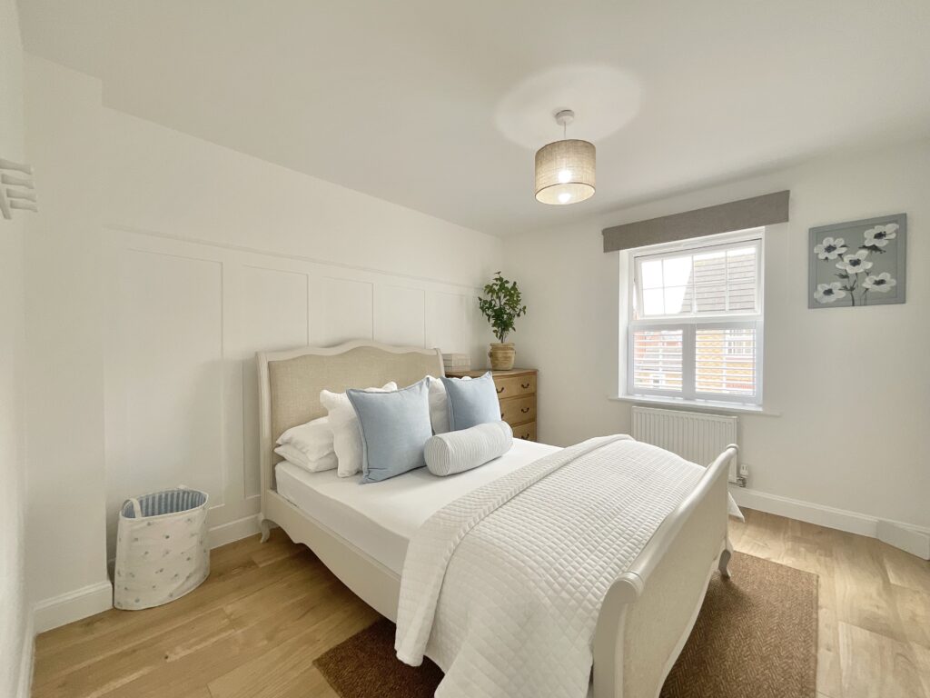 Cheshire Crescent, Alsager, ST7