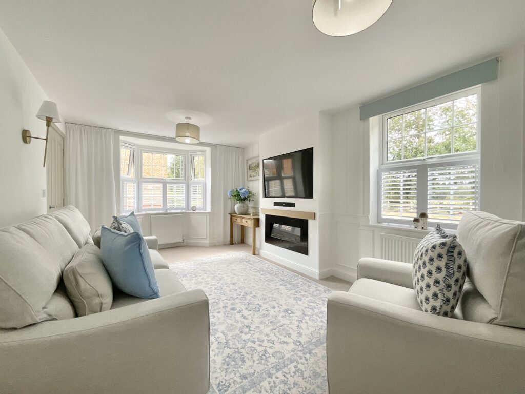 Cheshire Crescent, Alsager, ST7