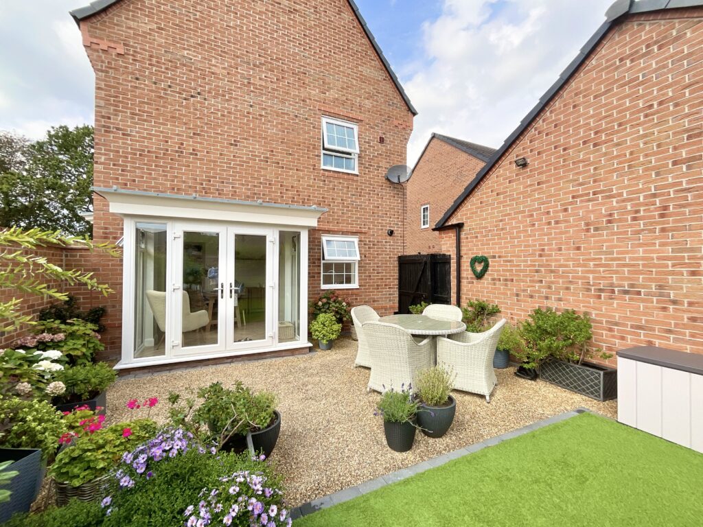 Cheshire Crescent, Alsager, ST7