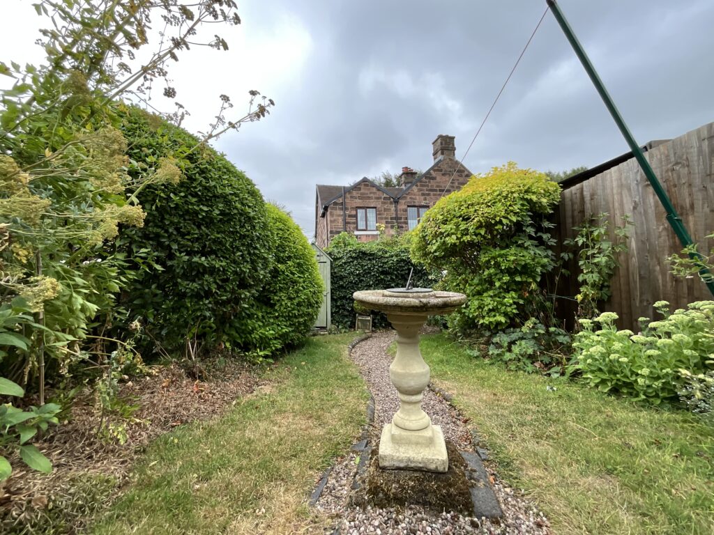 Whiston, Black Lane, ST10