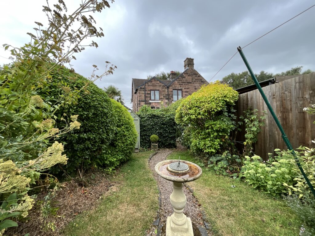 Whiston, Black Lane, ST10
