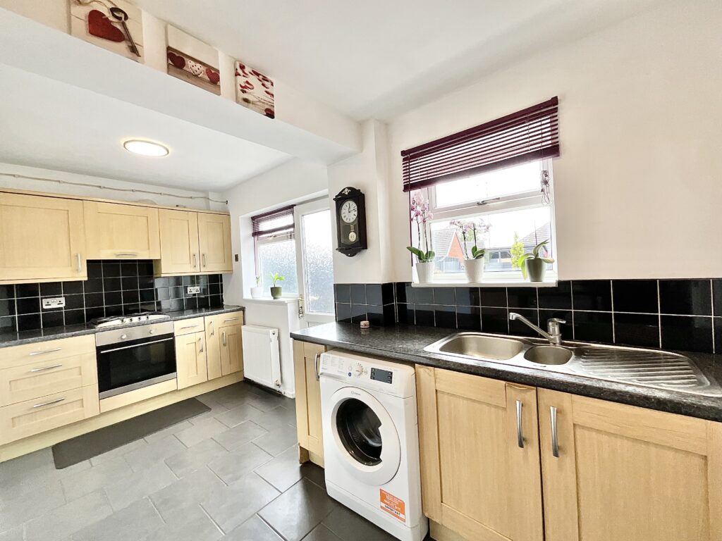 Kempton Grove, Cheadle, ST10