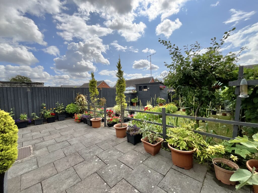 Kempton Grove, Cheadle, ST10