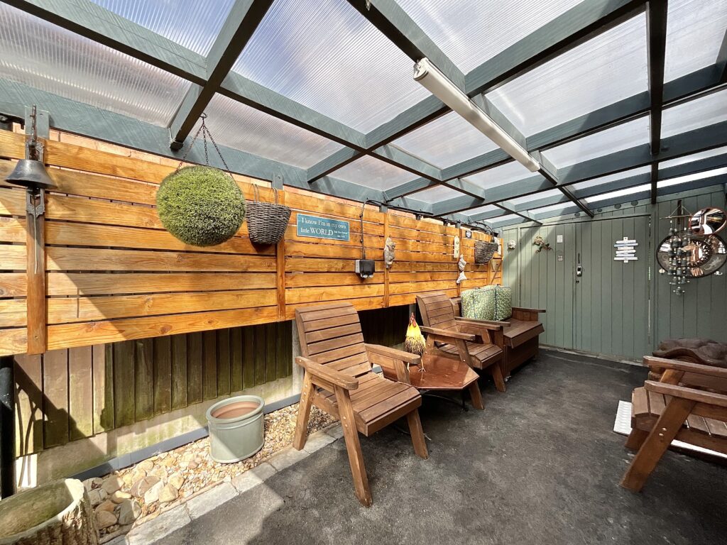 Draycott Drive, Cheadle, ST10