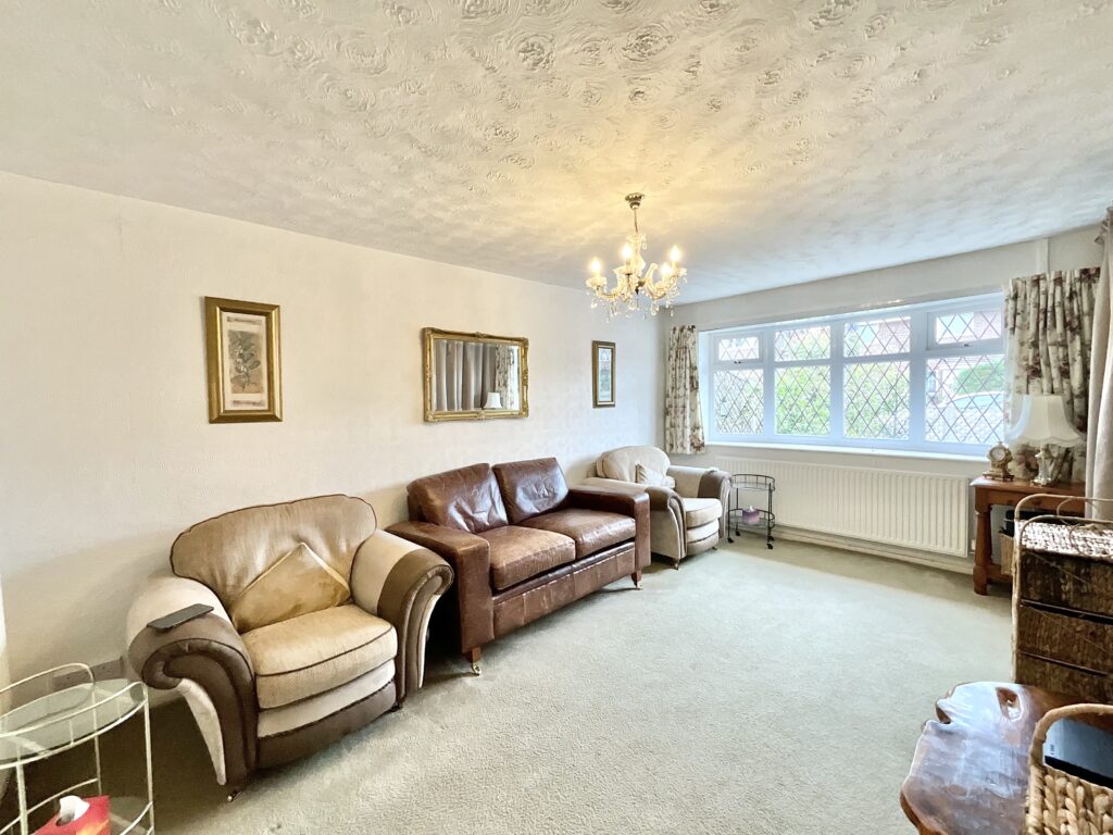 Kempton Grove, Cheadle, ST10