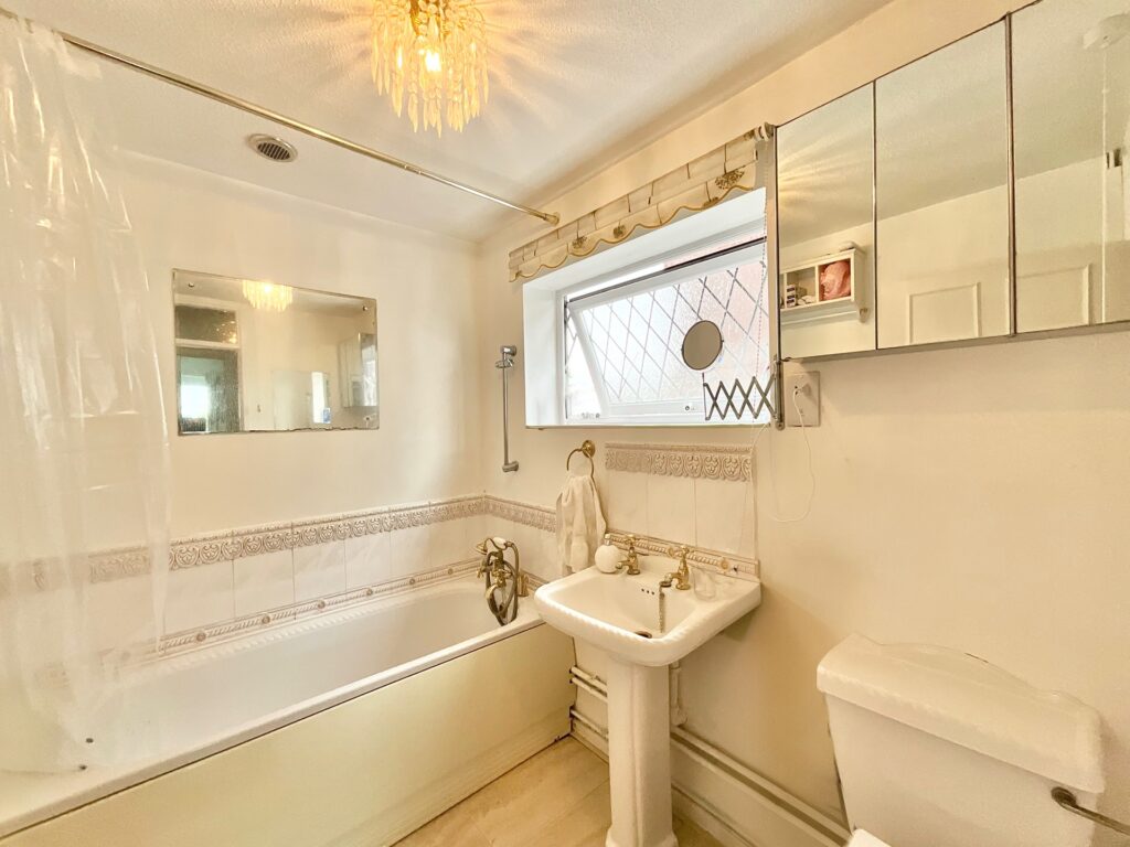 Kempton Grove, Cheadle, ST10