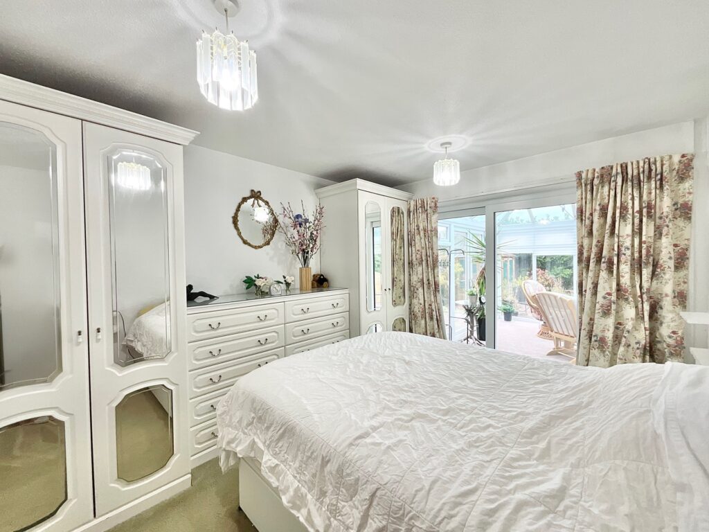 Kempton Grove, Cheadle, ST10