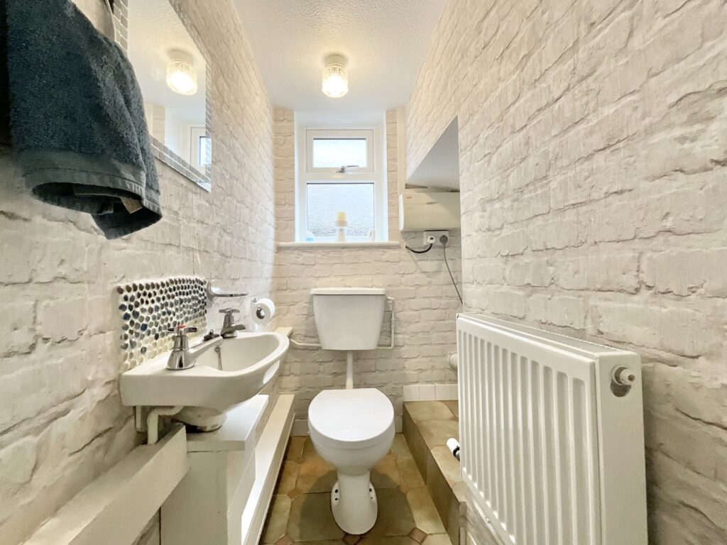Wedgwood Road, Cheadle, ST10