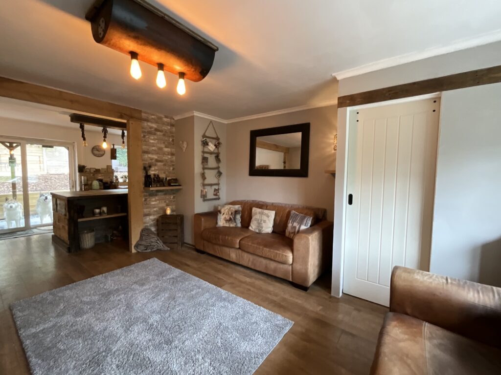 Barnfield Road, Tean, ST10