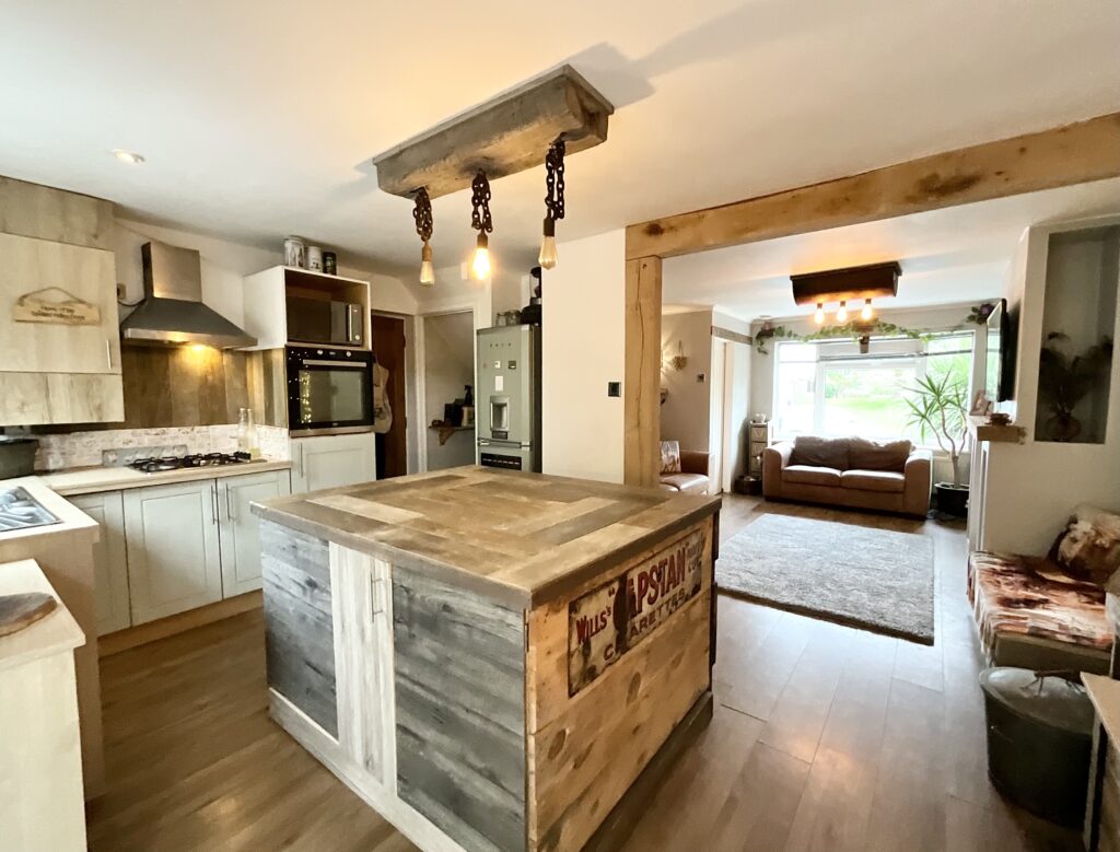 Barnfield Road, Tean, ST10
