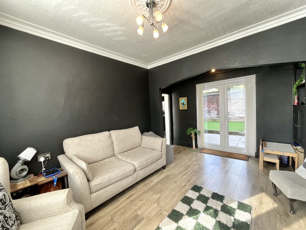 Coronation Street, Cheadle, ST10