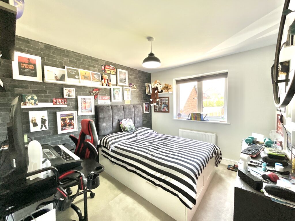 Trentham, Stoke-On-Trent, ST4