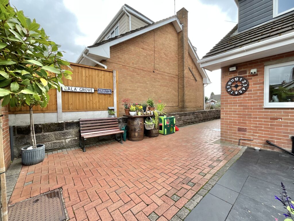 Bala Grove, Cheadle, ST10