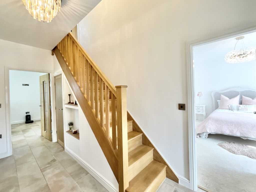 Moss Close, Dilhorne, ST10