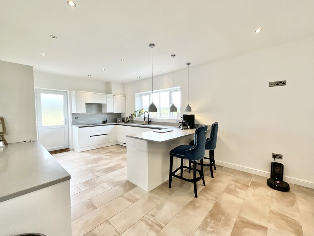 Moss Close, Dilhorne, ST10